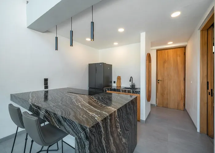 Jane's Lofts - Designer Lofts, 7 Mins From Bingin Villa Uluwatu (Bali)