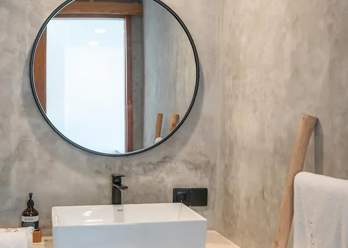 Villa Jane's Lofts - Designer Lofts, 7 Mins From Bingin