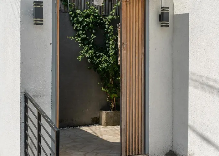 Jane's Lofts - Designer Lofts, 7 Mins From Bingin Uluwatu (Bali)