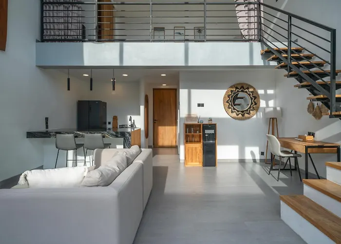 Jane's Lofts - Designer Lofts, 7 Mins From Bingin Villa *
